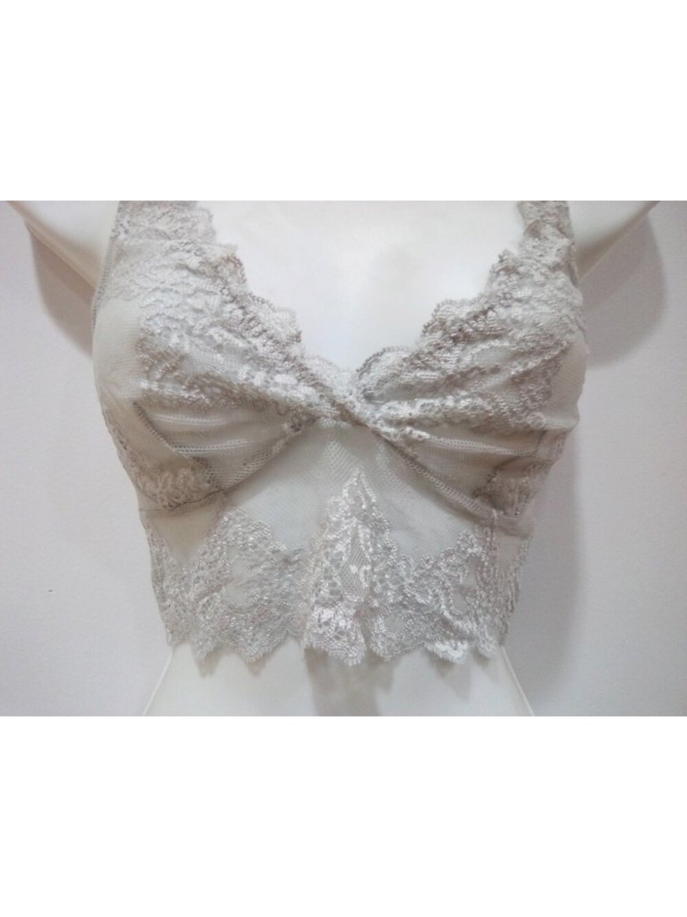Only Hearts Sheer Gray Lace Bralette Size Small New No Tags!